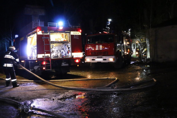 На Залютино горели склады: с пожаром боролись почти семь часов.Фото: ГСЧС в Харьковской области