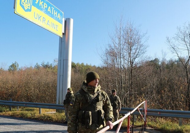 Российские ДРГ пытаются прорваться через границу в Харьковской области. 