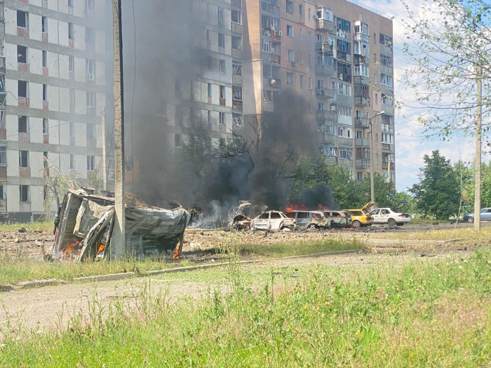 Полиция опубликовала фото последствий обстрела Первомайского.