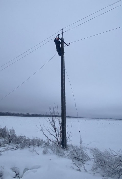 В Харьковской области 62 населенных пункта остаются без света.