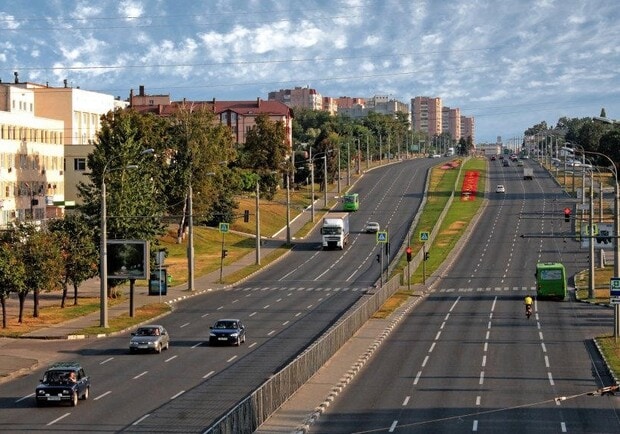 В Харькове переименовали три станции метро и 48 улиц. 