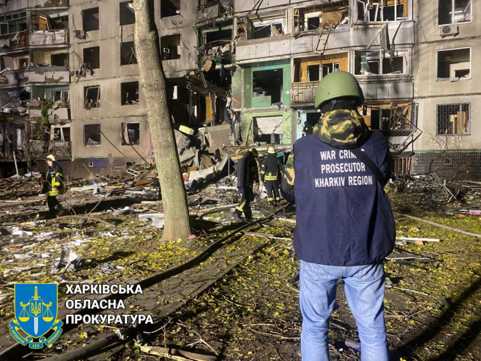 Ночной обстрел Харькова: под ударами снова жилые дома и станции метро.