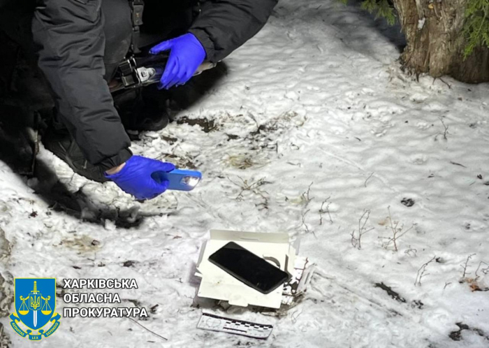 В Харькове подростки заложили взрывчатку возле двух подразделений полиции.