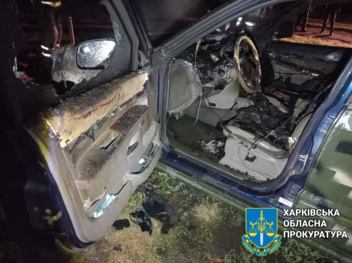 Двое харьковчан по указанию "куратора" подожгли автомобиль военного. Фото: Харьковская облпрокуратура