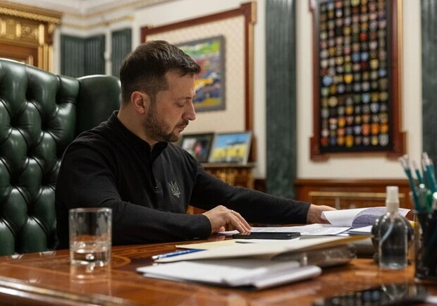 Три журналиста из Харькова получили ордена "За заслуги" — указ президента. Фото: Офис президента