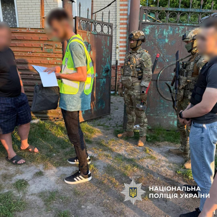 В Харьковской области разоблачили семейную схему производства сигарет. Фото: Нацполиция