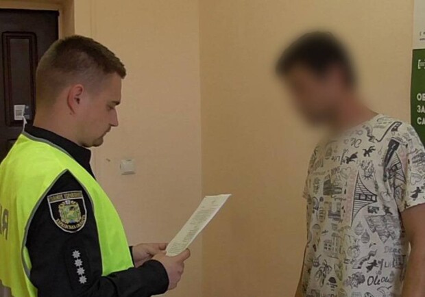 На Харьковщине мужчина избил односельчан палкой. Фото: Нацполиция