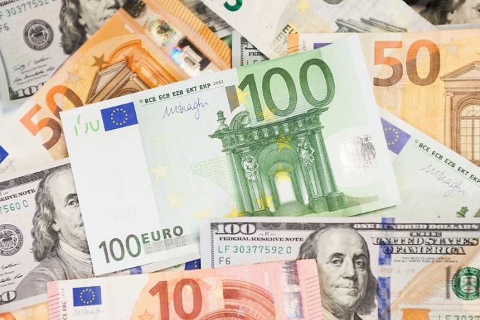Курс валют в Украине 13 июля 2025 - сколько стоит доллар и евро. 