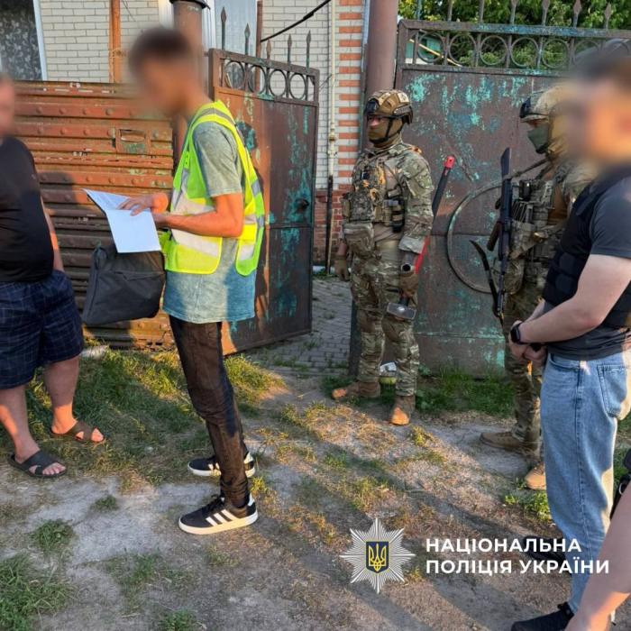 В Люботине разоблачили подпольный табачный цех.
