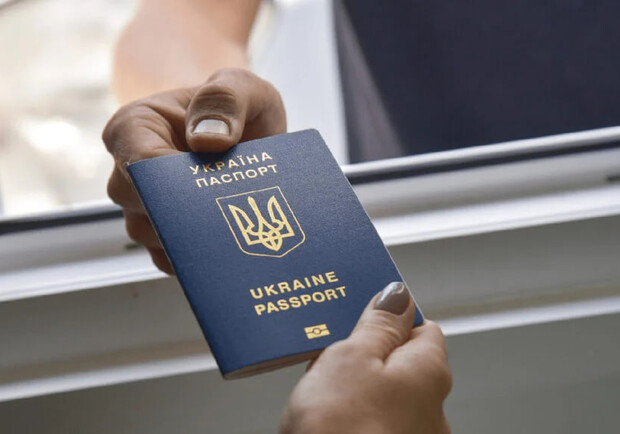22-летним мужчинам разрешили выезд за границу во время военного положения: Кабмин обновил правила. 