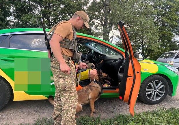 В Харьков пытались ввести арсенал оружия. 