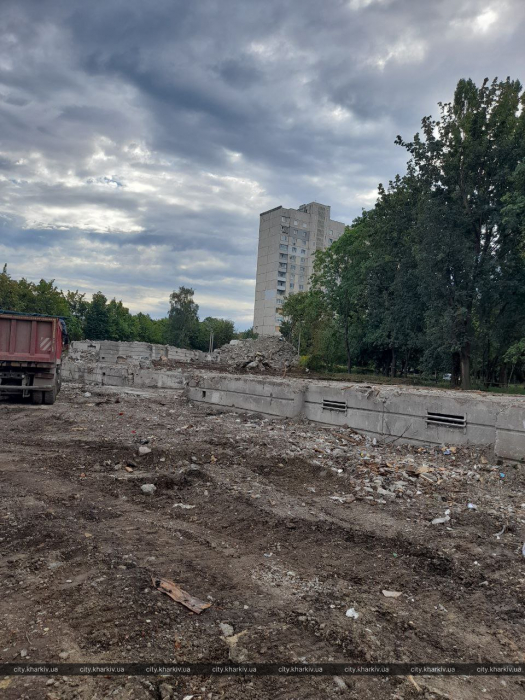В Харькове снесли две многоэтажки, еще несколько домов готовятся к демонтажу. Фото: ХМР