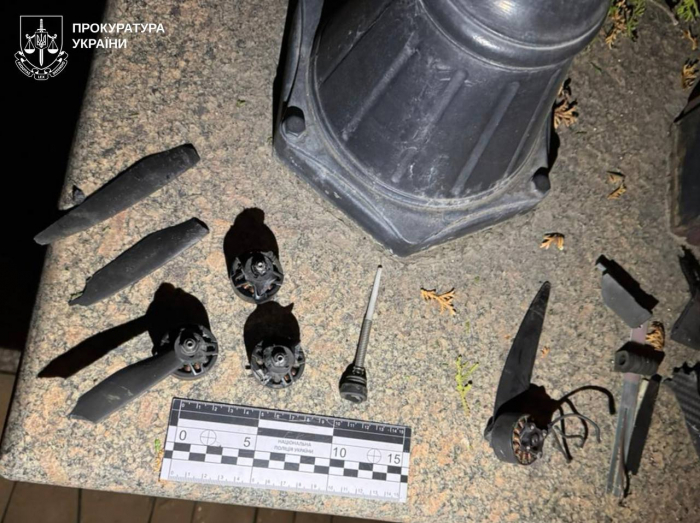 Россияне обстреляли ресторан в Харькове.