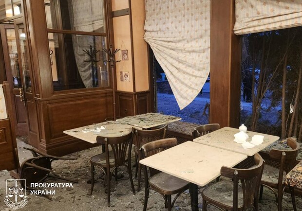 Россияне обстреляли ресторан в Харькове.