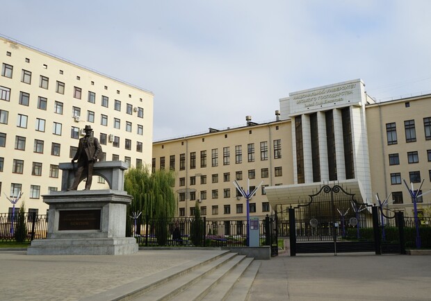 В харьковском университете объявили о дополнительном наборе абитуриентов. 
