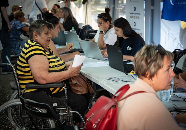 В транзитном центре в Лозовой уже приняли более 8 тысяч переселенцев фото: общественное