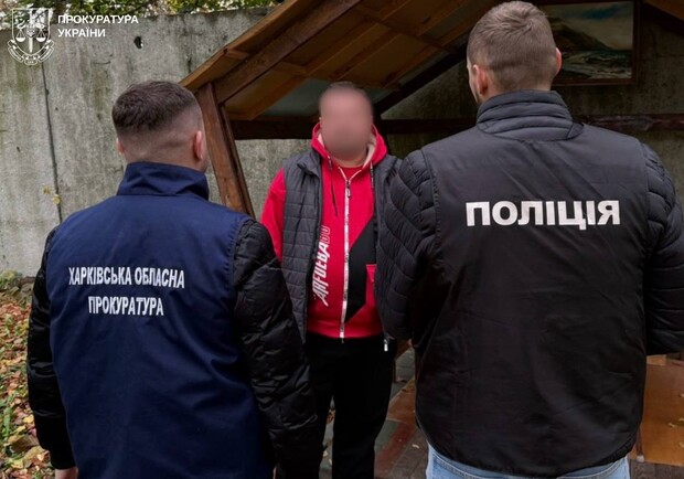 В Харькове задержали врача: его подозревают в получении взятки за выдачу нужных справок призывникам. 