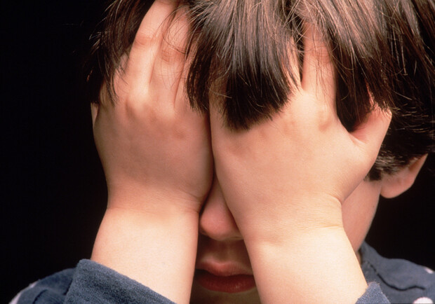 В Украине могут ужесточить наказание за преступления против несовершеннолетних: статистика за год -